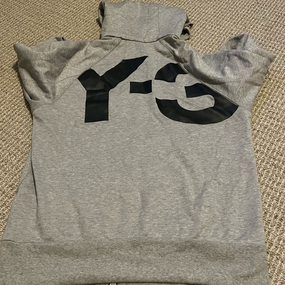 Y3 Grey sweat suit in size small, comes with hoodie and pants - Picture 3 of 9